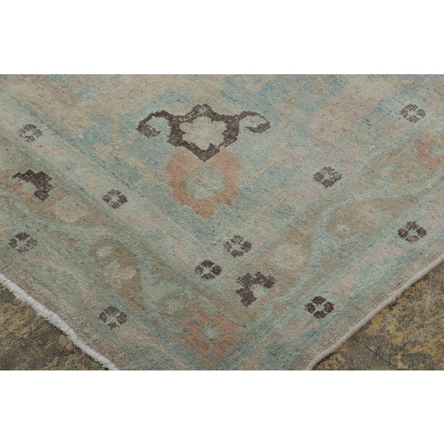 Early 19th Century Oversized Antique Persian Mashad Rug With Floral Design in Blue - Rug & Kilim For Sale - Image 5 of 7