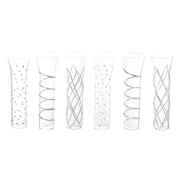 No matter how or when you make a toast, it is always fun to do it in a festive manner. Salute your guests with these...