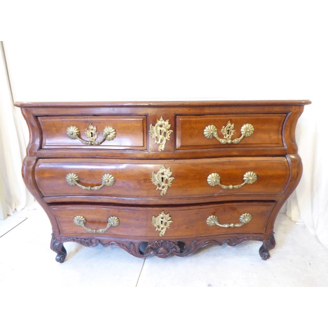 Brown 19th Century French Bordeaux Bombe Fruitwood Commode For Sale - Image 8 of 8