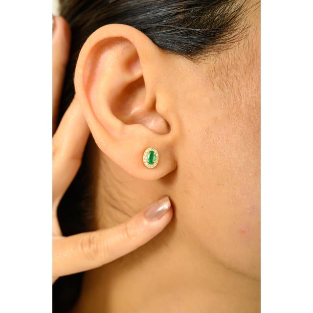 Dainty Modern Halo Diamond Emerald Stud Earrings in 18k Gold- A Pair For Sale - Image 4 of 10