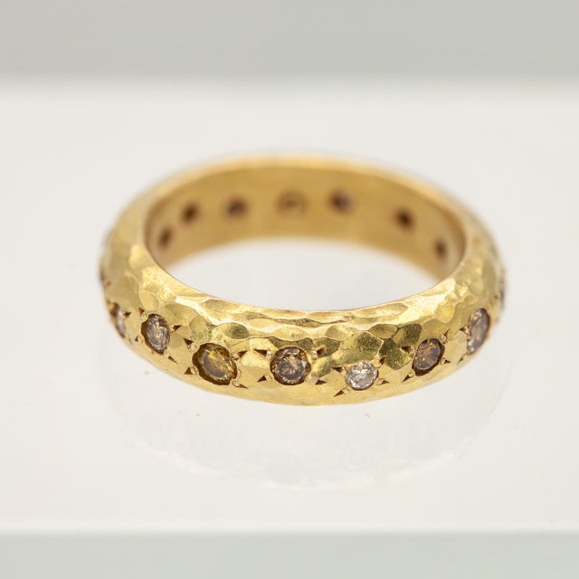 Annie Fensterstock 18k Scattered Fancy Diamond Band Ring, Size 6.5 For Sale - Image 4 of 6