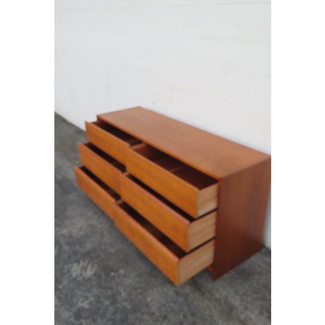 Late 20th Century Danish Modern Mid Century Long Dresser Sideboard Tv Media Console 6203 For Sale - Image 18 of 18