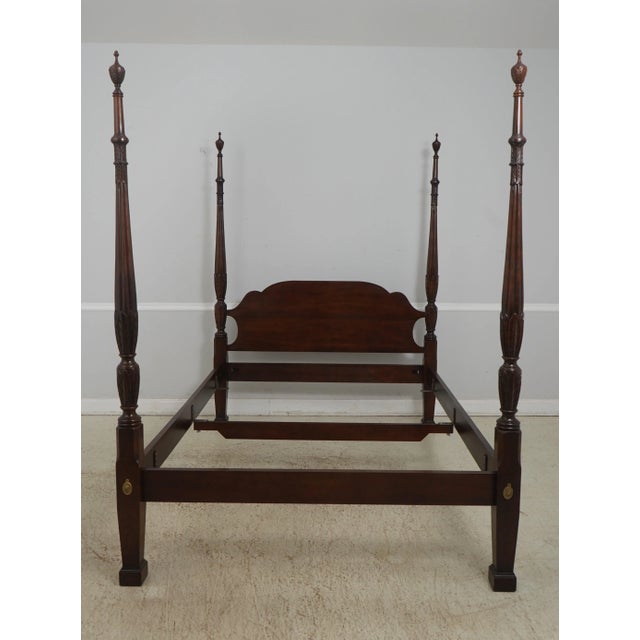 Age: Approx: 30 Years Old Details: Old Towne Finish Solid Cherry High Quality Construction Traditional Style Bolted Rail...