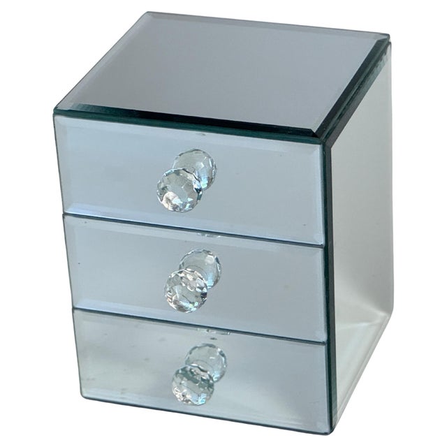 Hollywood Regency French Clear Mirrored Decorative Jewelry Box, 1940s For Sale - Image 3 of 10