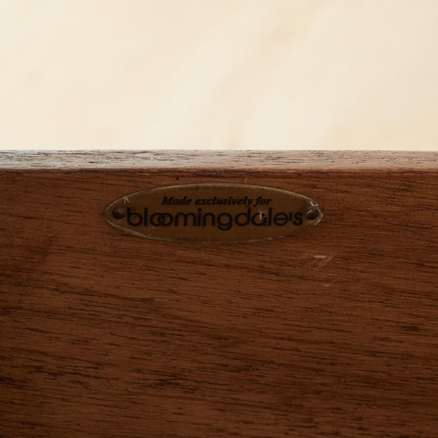 1970s Pair of Vintage British Colonial Faux Bamboo and Grasscloth Stands For Sale - Image 5 of 18