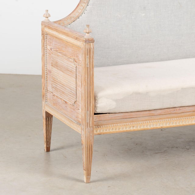 19th Century Swedish Original White Painted Pine Gustavian Bench For Sale - Image 6 of 17