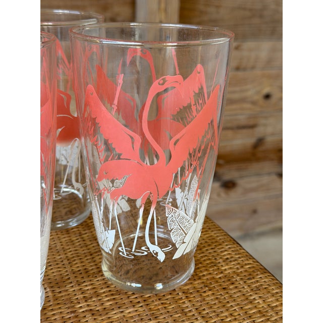Mid-Century Modern Set of 4 Monumental Coastal Vintage Pink Flamingo Cocktail Drinking Glasses For Sale - Image 3 of 11