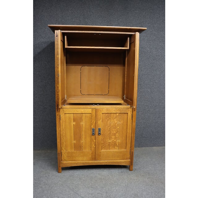 Stickley Mission Oak Entertainment Center / Cabinet, Arts & Crafts Style For Sale - Image 10 of 18