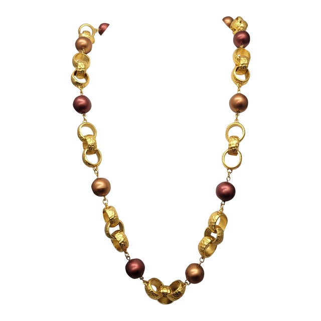 Vintage 1992 Signed Napier Hammered Goldtone Links With Red & Orange Beads Necklace For Sale