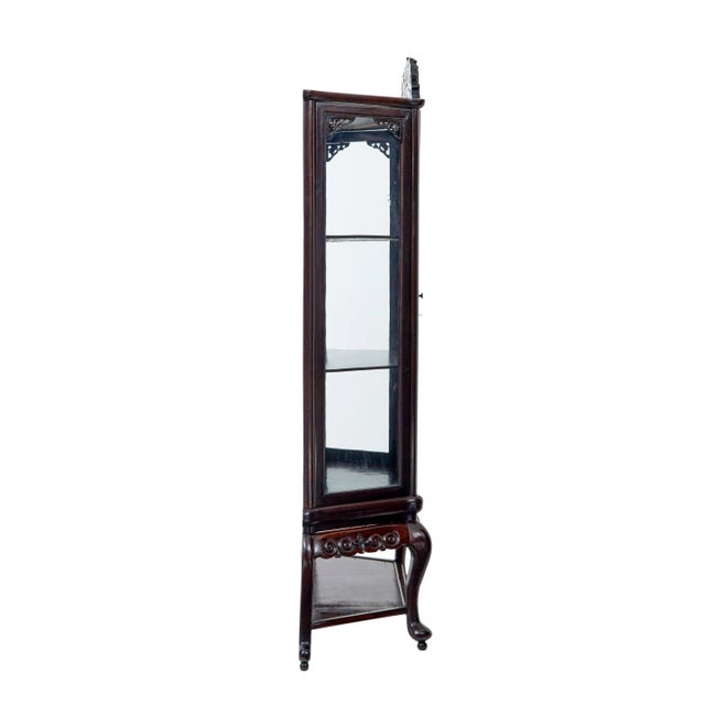 Antique Chinese Glazed Display Cabinet in Carved Hardwood, 1890 For Sale - Image 6 of 8