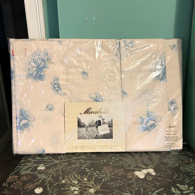 Vintage Mirabello 200 Thread Count 100% Cotton Percale Floral Queen Sheet Set For Sale - Image 10 of 10