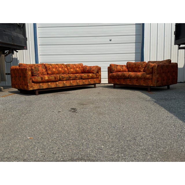 Signed Selig of Monroe Mid-Century Modern Geometric Pattern Pit Loveseat For Sale - Image 12 of 12