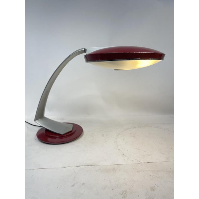 Beautiful and iconic UFO desk lamp, produced by phase, Madrid. Adjustable angle thanks to the rotating base of 180 'and...