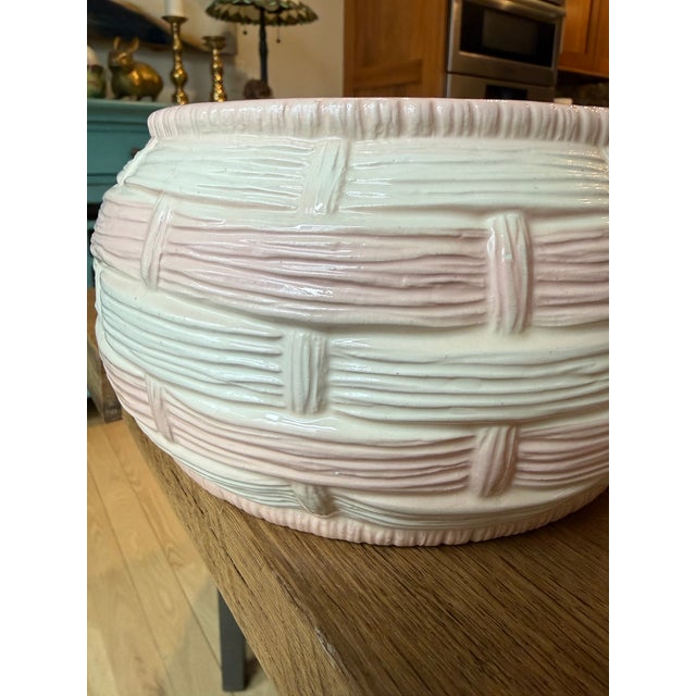 Pink Vintage Pink Basketweave Ceramic Pot Norwood 1988 For Sale - Image 8 of 8