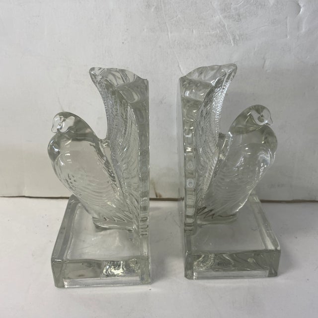 Great pair of glass bookends have a heavy weight and will be a nice addition to your bookcase