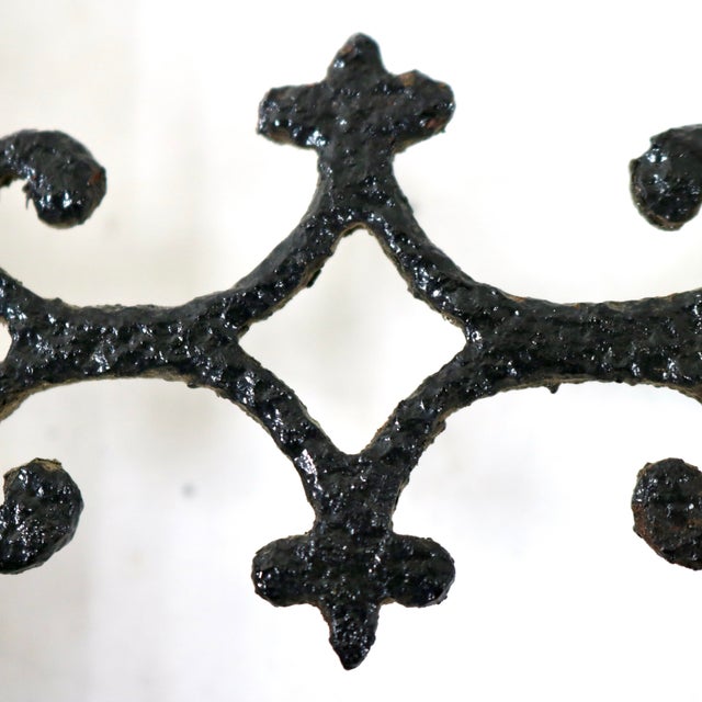 Late 19th Century Antique Cast Iron Lightning Rod Arrow With Green Glass Tail For Sale - Image 10 of 12
