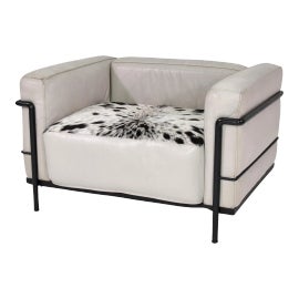 Example of Bauhaus Club Chairs