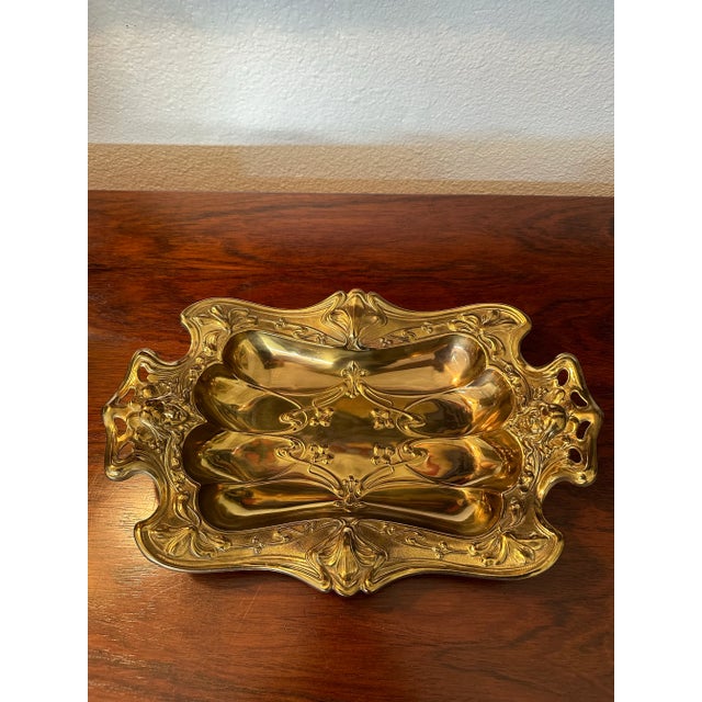 Gorgeous Brass Art Nouveau Tray/Console Bowl/Decorative Dish. Likely German c.1910’s, beautiful stylized leaf and vine...
