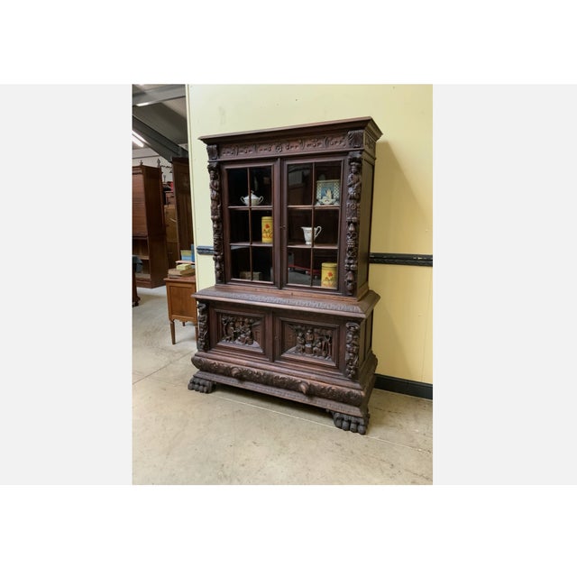 Brown Neo-Renaissance Display Bookcase, 1930 For Sale - Image 8 of 10