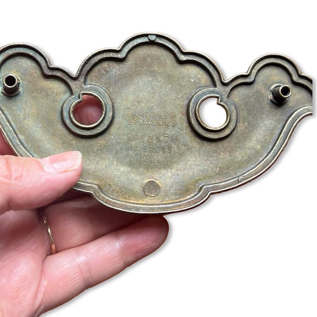 Vintage Keeler Brass Company Brass Dresser Pulls Handles N-15176 (2pieces) and N-13751 (2pieces) For Sale - Image 9 of 12