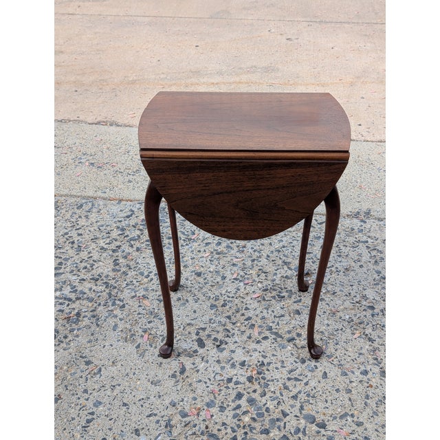 Mid 20th Century Baker Furniture Solid Mahogany Traditional Style 26" Pembroke Drop Leaf Accent End Table For Sale In Washington DC - Image 6 of 10