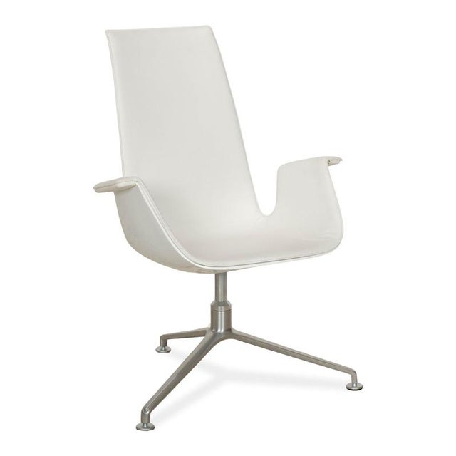 FK White Leather Armchair in White Shell Chair with Swivel Function from Walter Knoll / Wilhelm Knoll For Sale - Image 11 of 11