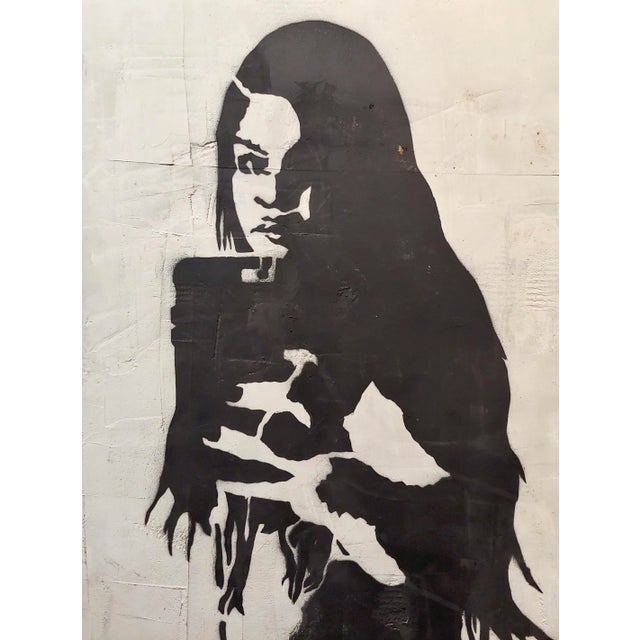 2010s Thrashbird Art - Kim Kardashian Taking a Selfie - Stencil & MIX Media Painting For Sale - Image 5 of 10