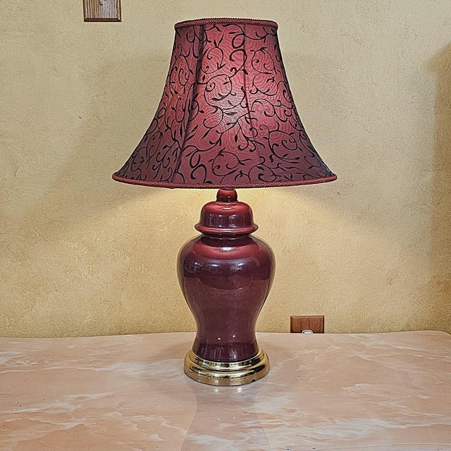 Vintage Chinese Flambe Porcelain Urn Lamp With Dale Tiffany Shade For Sale - Image 16 of 18