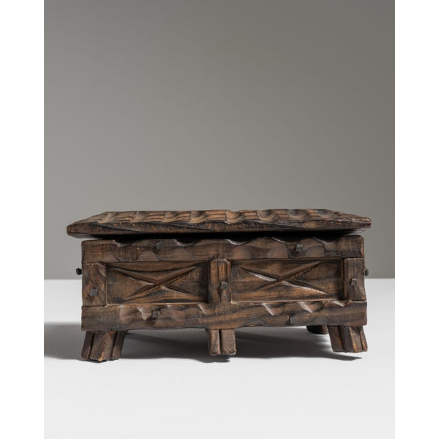 Wood Early 20th Century Dark Brown Spanish Hand-Carved Wood Box For Sale - Image 7 of 15