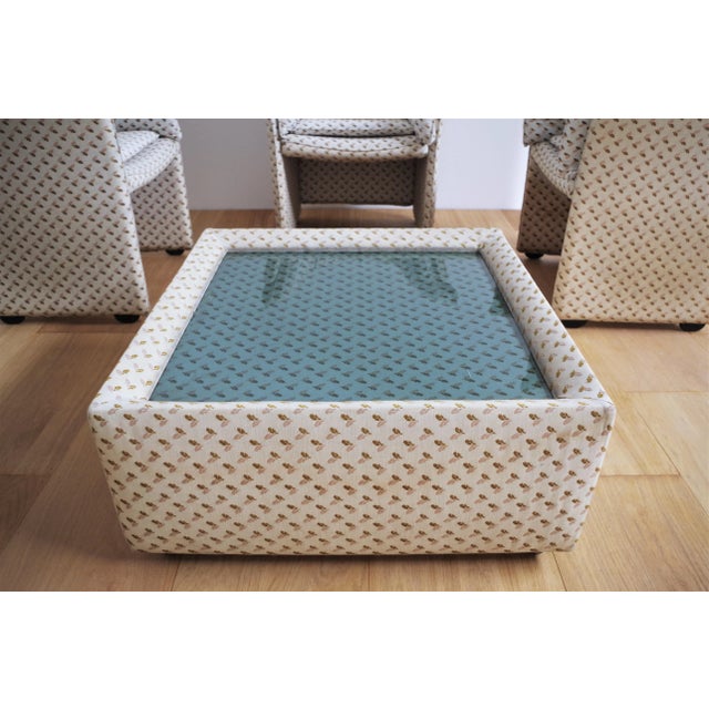 White Armchairs and Coffee Table in the Style of B&B Italia, 1970s, Set of 4 For Sale - Image 8 of 18