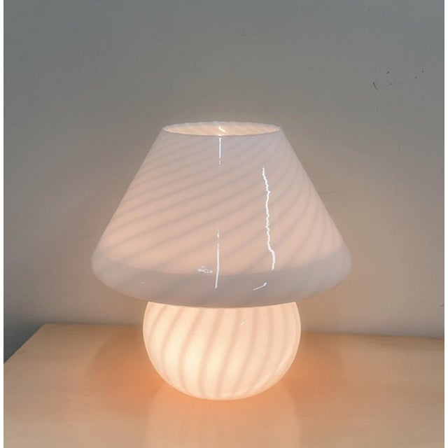 Vintage Italian White Swirl Glass Mushroom Lamp, 1970 For Sale - Image 4 of 16