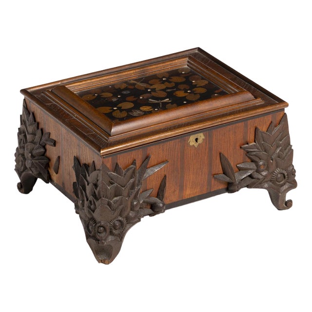 20th Century European Box with Lid For Sale
