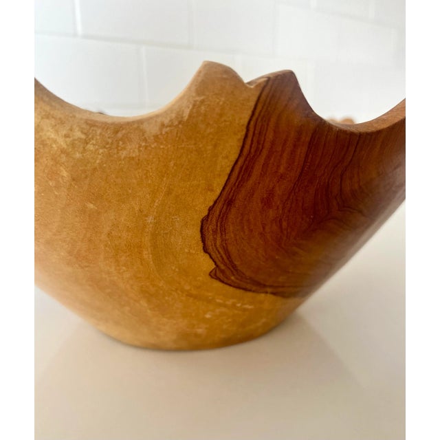 This two-tone wood bowl has rustic charm and great functionality. The scalloped edge adds to the already beautiful...