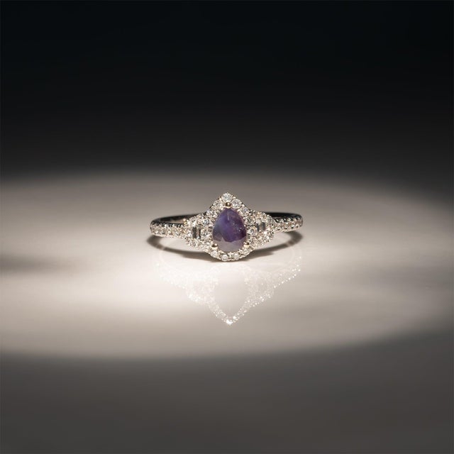 Alexandrite Halo Ring With Earth-Mined Diamonds Accents: Solid 14k Gold, 6x5mm, Size 6.75 For Sale In Columbus - Image 6 of 12