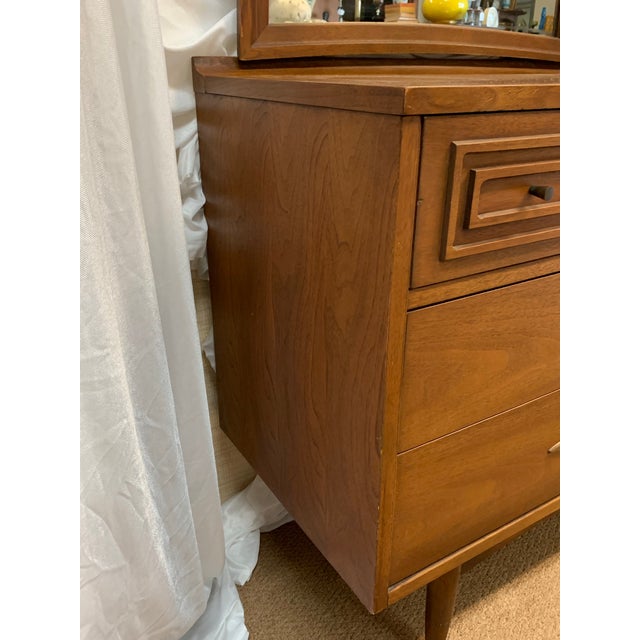 Mid-Century Modern MCM Broyhill Sculptra Walnut Dresser With Mirror For Sale - Image 3 of 12