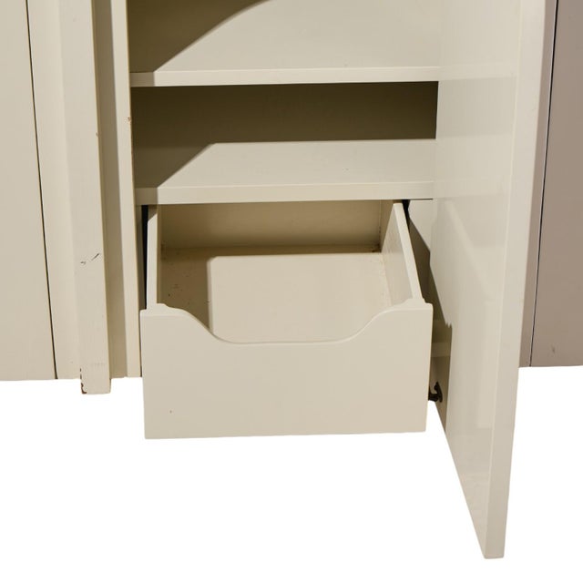 Gray Robsjohn-Gibbings for Widdicomb Colosseum Mid Century Credenza and Hutch For Sale - Image 8 of 9