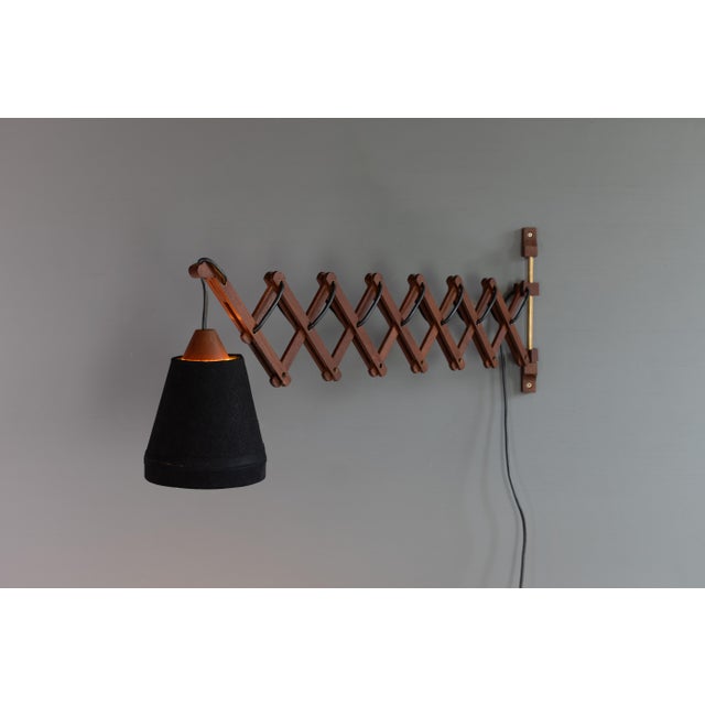 Mid-Century Modern Vintage Extendable Teak Wall Light, 1960s For Sale - Image 3 of 10
