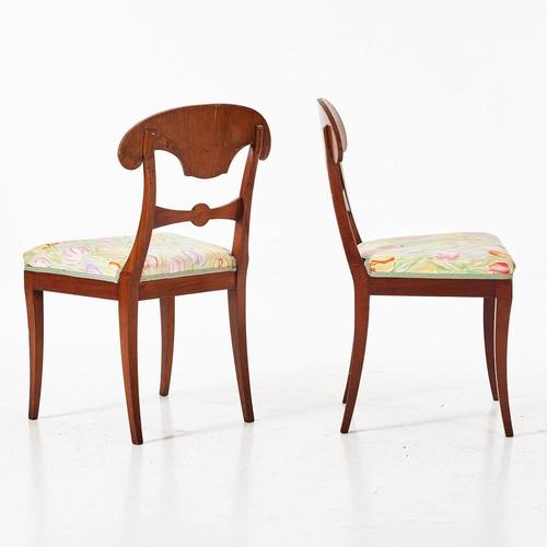 Rare set of 6 antique Swedish flame golden birch Biedermeier dining chairs from C1870-1920 with the distinctive curved...