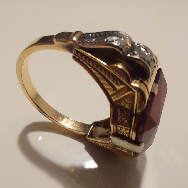 Amtique 18kt Gold Ring with Garnet and Precious Stones, 1890s For Sale - Image 13 of 18