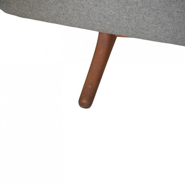 ML-90 Three-Seater Sofa in Hallingdal 130 Fabric by Illum Wikkelsø, 1960s For Sale - Image 13 of 17