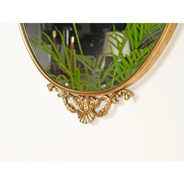 Gold Large Neoclassical Italian Shield Brass Wall Mirror by Gio Ponti, 1950s For Sale - Image 8 of 10