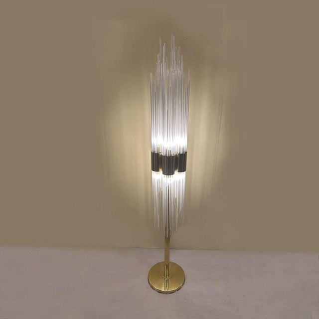 Floor Lamp Brass with Fountain of Glass Strands, Italy, 1960 For Sale - Image 4 of 16