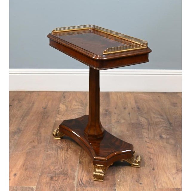 Regency Side Table in Mahogany and Brass For Sale - Image 6 of 9