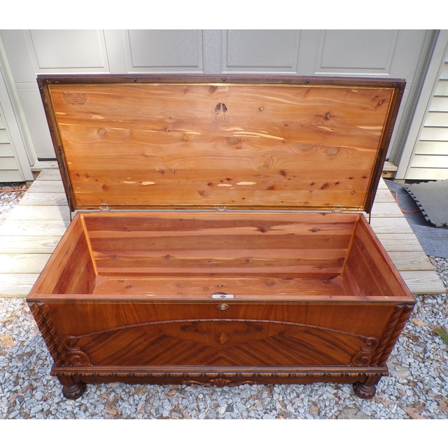 Brown Vintage Lane Art Deco Walnut Cedar Trunk Hope Chest Blanket Chest Bed Bench For Sale - Image 8 of 18
