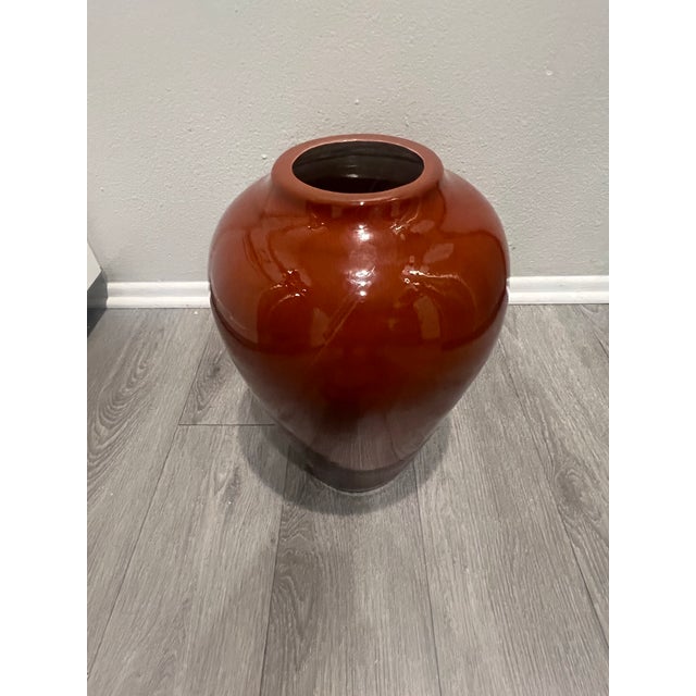 Vintage Postmodern 1980s Burnt Orange Ceramic Urn Sand Jar Shaped 16 Inch Floor Vase Art Deco For Sale - Image 4 of 8