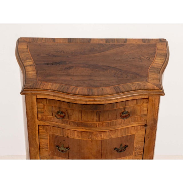 Baroque Italian Walnut Serpentine Commode For Sale - Image 3 of 9