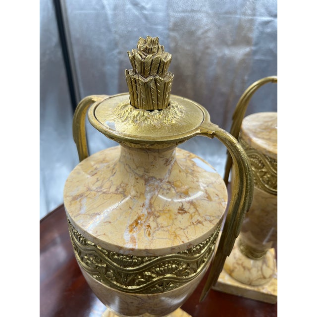 French C1920 Pair of French Marble & Bronze Urns For Sale - Image 3 of 4
