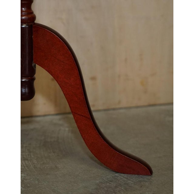 Gold Heritage Pie Crust Edge Green Leather Gold Leaf Tripod Side Table For Sale - Image 8 of 15