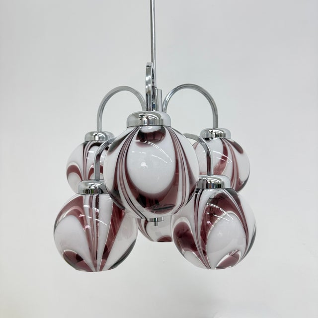 Mid-Century Modern Italian Purple and White Murano Glass Swirl Chandelier, 1970s For Sale - Image 3 of 18