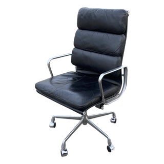 Vintage Soft Pad Executive Chair Ea437 Black Leather Attributed to Herman Miller For Sale